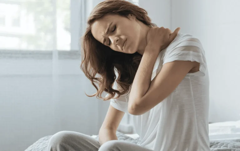 Douleurs persistantes : une étude met en évidence un écart biologique entre hommes et femmes