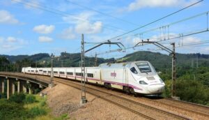 Espagne : reprise du traffic des TGV entre Madrid et l’Andalousie, un mois après la tragédie d’Adamuz