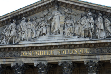 Fin de vie : l’Assemblée relance le débat sur « l’aide à mourir »