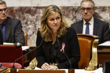 Fin de vie : le vote solennel à l’Assemblée repoussé à mercredi