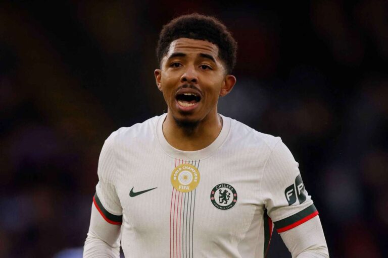 — Football : enquête ouverte après des insultes racistes visant quatre joueurs de Premier League