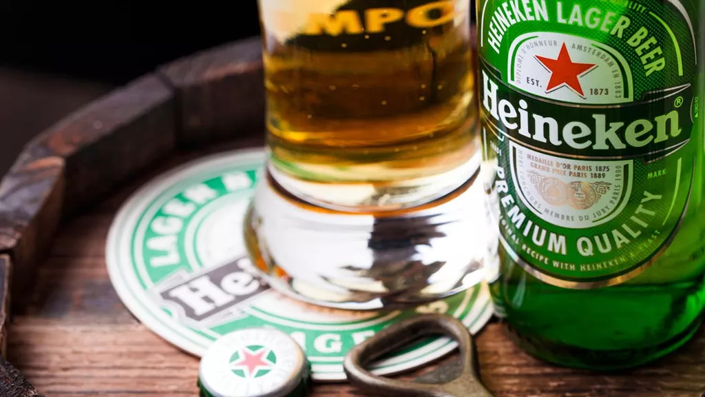 Heineken, le numéro deux mondial de la bière, va lancer un plan d’économies et prévoit jusqu’à 6 000 suppressions de postes