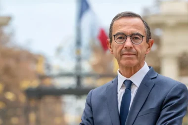 Présidentielle 2027 : Bruno Retailleau est candidat porter « l’ordre, la prospérité et la fierté française »