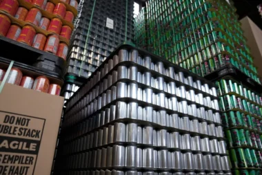 Incertitude persistante pour les entreprises après la décision sur les droits de douane (ap)