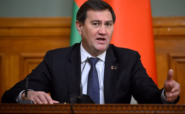 Invité au “Conseil de la paix”, le Bélarus affirme ne pas avoir reçu de visas pour Washington (AP)