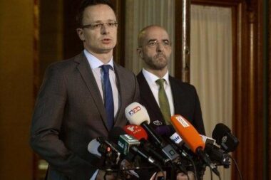 La Hongrie menace de bloquer un prêt clé de 90 milliards d’euros à l’Ukraine tant que le pétrole russe ne circule pas