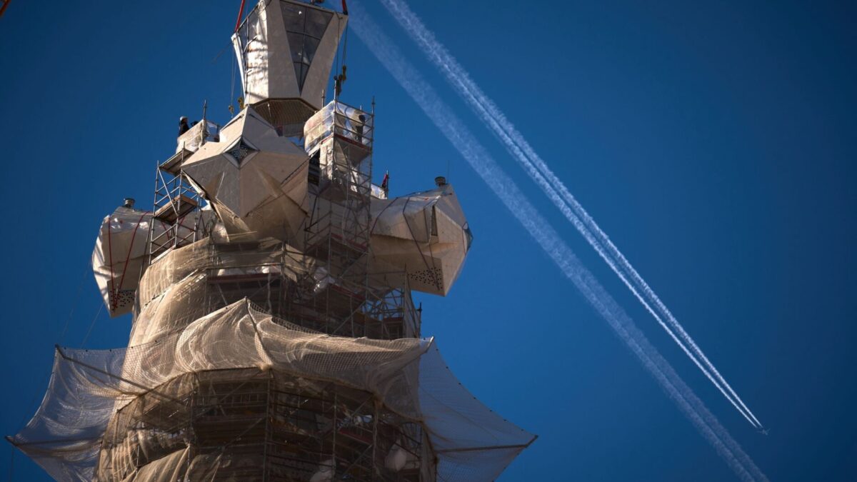 La Sagrada Familia de Barcelone atteint sa hauteur maximale plus d’un siècle après le début des travaux
