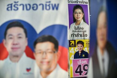 La Thaïlande vote lors d’élections anticipées marquées par une lutte à trois pour le pouvoir (AP)