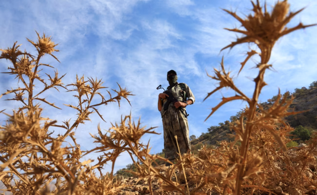 La Turquie vote un rapport clé pour relancer le processus de paix avec le PKK (AP)