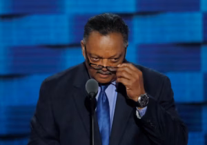 La mort de Jesse Jackson ravive le débat sur les relations raciales aux États-Unis (AP)