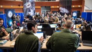 L’armée française muscle sa préparation spatiale avec l’exercice SparteX à Toulouse