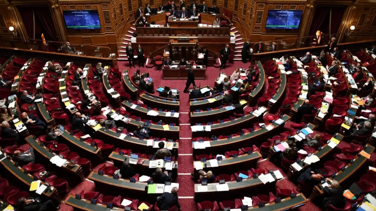 Exploitation sexuelle en ligne : le Sénat crée un nouveau délit et durcit l’arsenal pénal (afp)