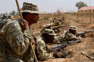 Les États-Unis vont envoyer 200 soldats au Nigeria pour former l’armée locale (AP)