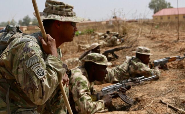 Les États-Unis vont envoyer 200 soldats au Nigeria pour former l’armée locale (AP)
