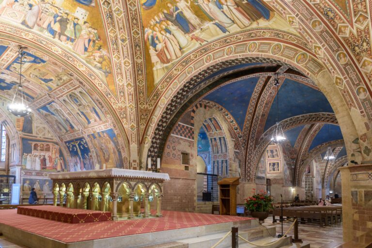 The bones of Saint Francis on public display: Seated in the face of a historic influx of pilgrims