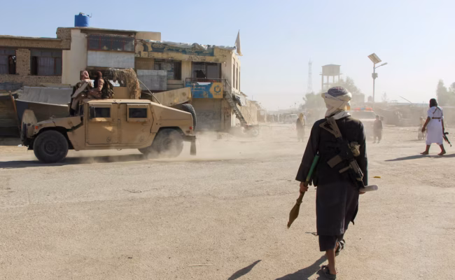 Les talibans afghans libèrent trois soldats pakistanais après une médiation saoudienne