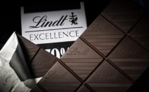 Lindt condamné à indemniser le Comité Champs-Élysées pour une publicité