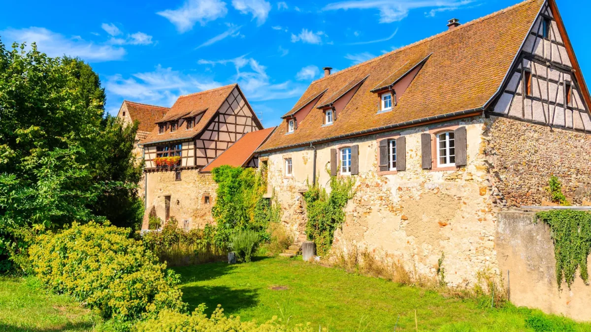 Maison à la campagne ou appartement en ville - l’empreinte écologique bouscule les idées reçues