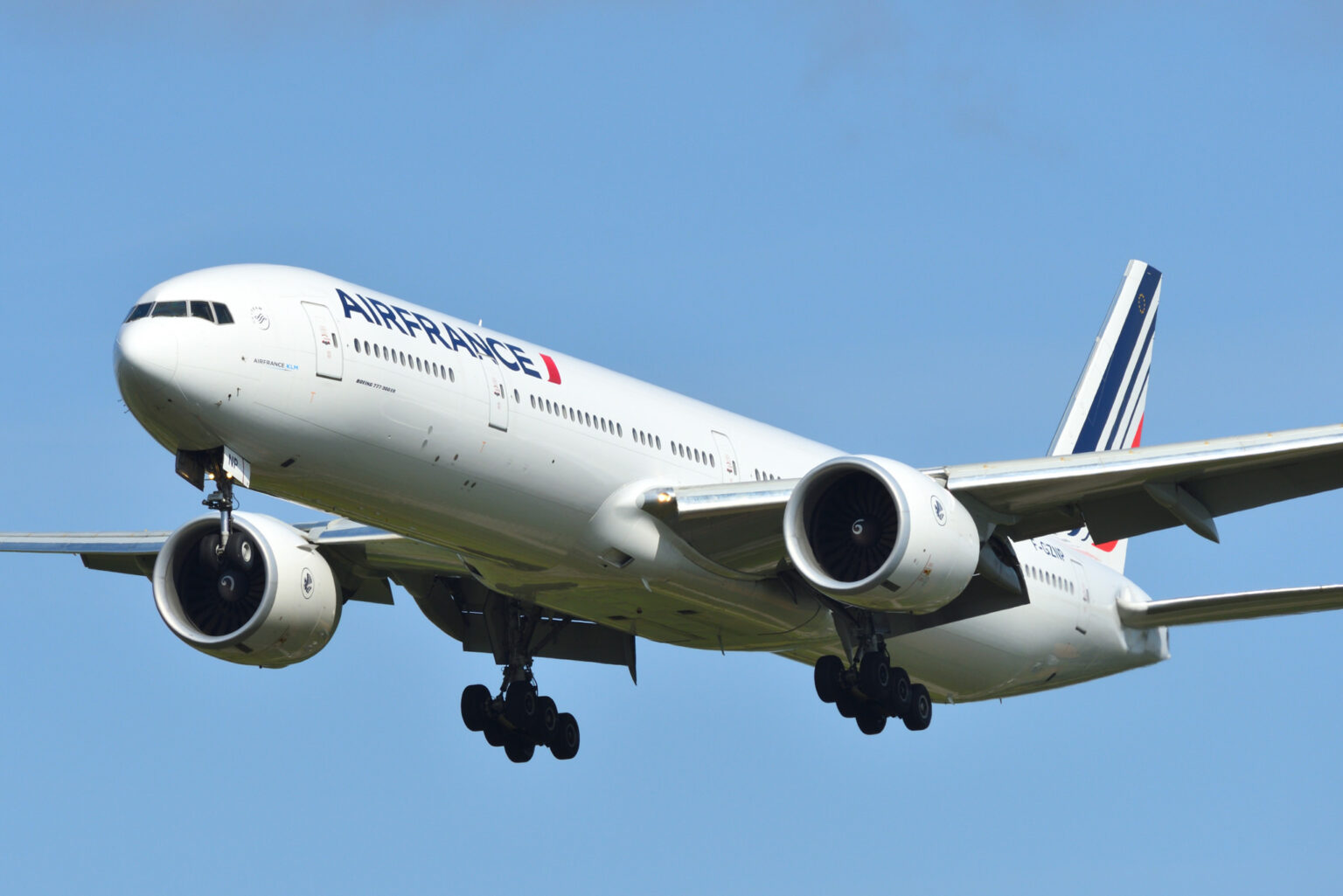 Martinique: Air France flight forced to return to Fort-de-France after engine trouble