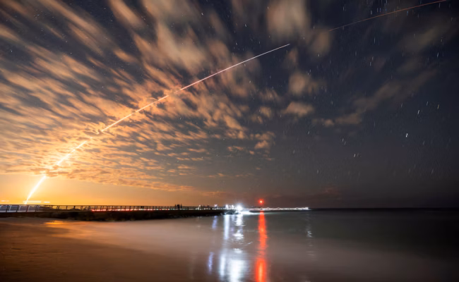 Musk parie sur l’ordinateur orbital - la fusion SpaceX-xAI relance le rêve de centres de données dans l’espace (AP)