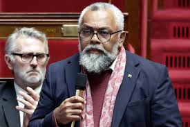 Nouvelle-Calédonie : Emmanuel Tjibaou conteste la réforme constitutionnelle et évoque une absence de majorité