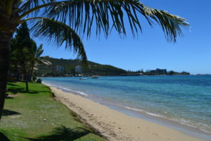 Nouvelle-Calédonie : un surfeur découvert sans vie, l’hypothèse d’une attaque de requin envisagée