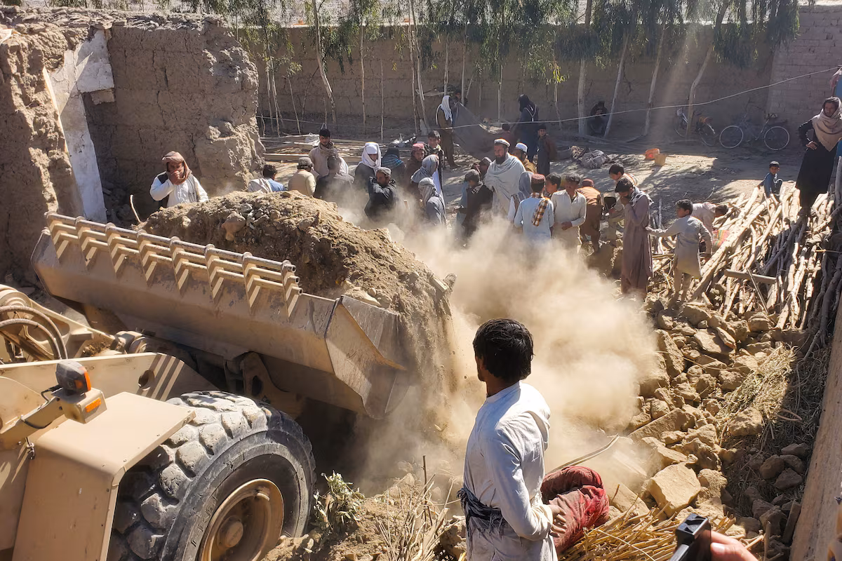 New flare-up at the border: crossfire between Pakistani and Afghan forces after airstrikes