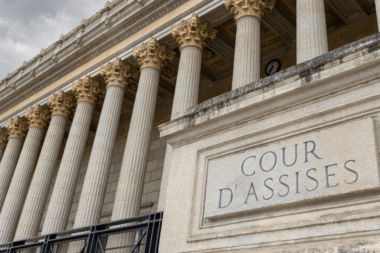 Paris : « l’homme au borsalino » rejugé pour le braquage d’une boutique Piaget