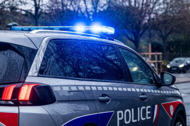 Paris : un homme armé d’un couteau blessé par un tir policier après avoir menacé un conducteur de bus