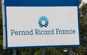 Pernod Ricard freiné par Washington et Pékin : le bénéfice chute de 18 % au premier semestre