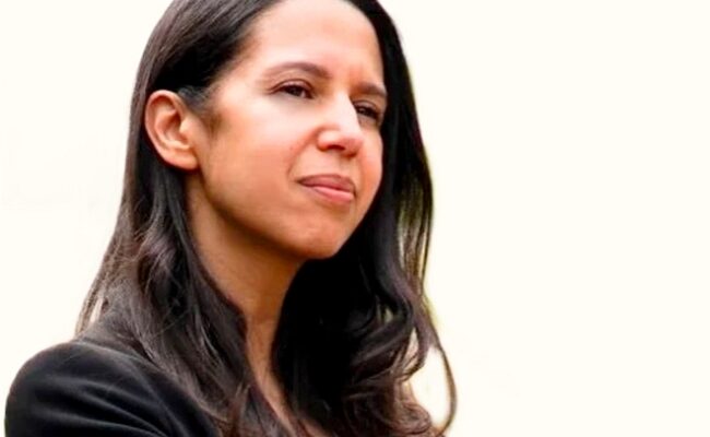 Ports et aéroports ciblés : la ministre des outre-mer Naïma Moutchou promet un plan « à grande échelle » contre le narcotrafic