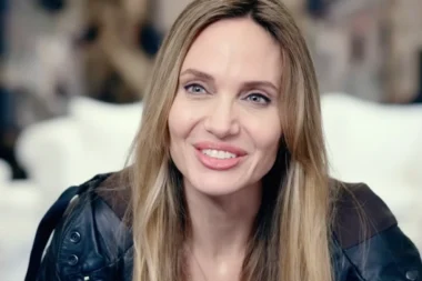 Pourquoi Angelina Jolie a tourné une scène nocturne dans un Darty parisien