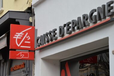 Pratiques commerciales trompeuses : deux Caisses d’Épargne sanctionnées à hauteur de plus de 9 millions d’euros