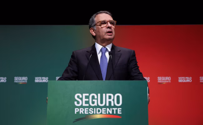 Présidentielle au Portugal - le socialiste Antonio José Seguro largement en tête face à l’extrême droite, selon un sondage (AP)