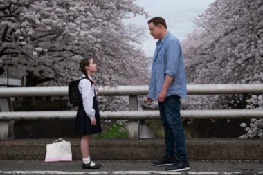 “Rental Family” - Brendan Fraser incarne un acteur engagé par une agence de “familles à louer” à Tokyo