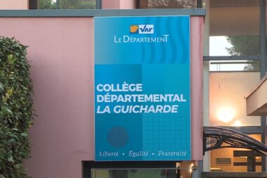 Sanary-sur-Mer - la professeure poignardée a repris connaissance, son pronostic vital toujours engagé