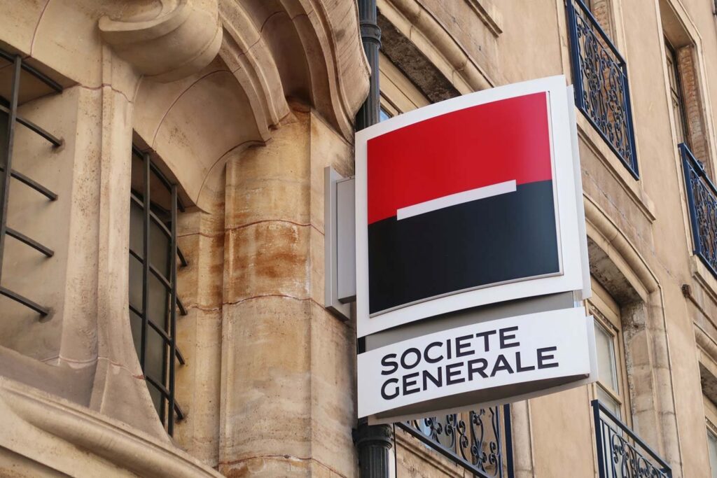 Société générale envisage une hausse de 45 % du salaire fixe de son directeur général