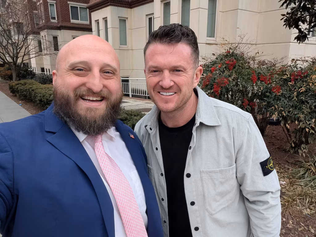 Tommy Robinson au département d’État américain - une visite « non officielle » qui fait réagir (AP)