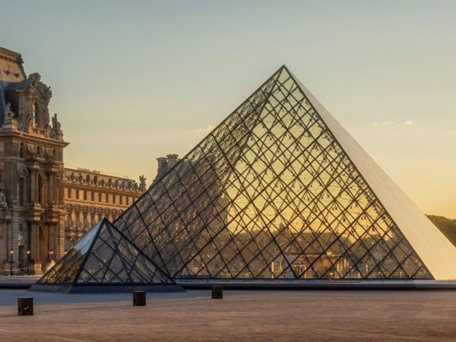 Trafic à la billetterie du Louvre : neuf mis en examen, une personne écrouée