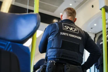 Transports : des agents SNCF et RATP autorisés à porter des Taser à titre expérimental