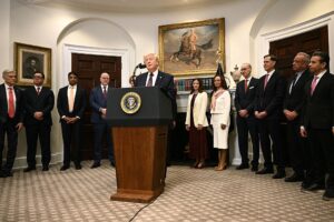 Trump menace de droits de douane plus élevés les pays qui « jouent » avec les accords commerciaux (AP)