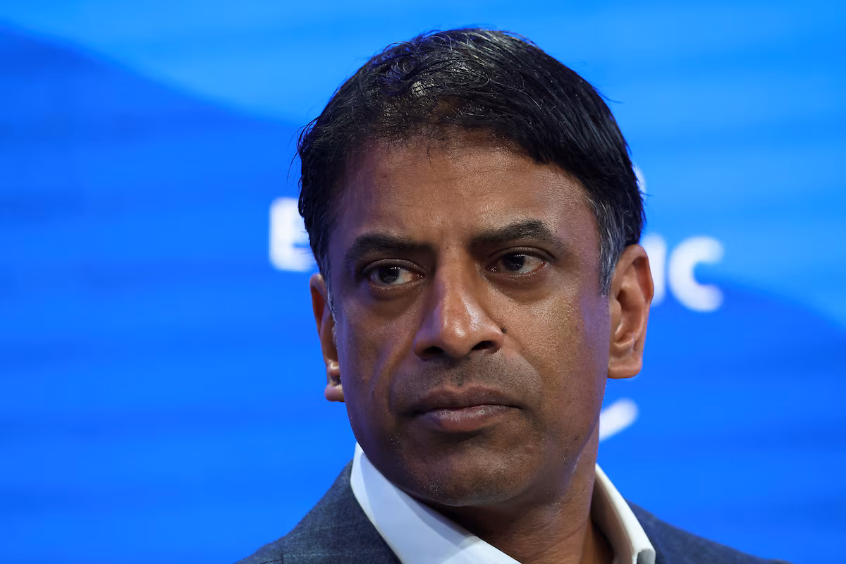 Trump receives the head of Novartis, who claims to be building 11 factories in the United States.