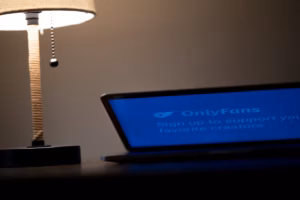 Turquie - 16 arrestations et 6,9 millions de dollars saisis dans une enquête liée à OnlyFans (AP)