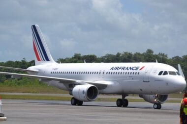 Un Airbus d’Air France s’égare au roulage et finit immobilisé en zone militaire (AP)