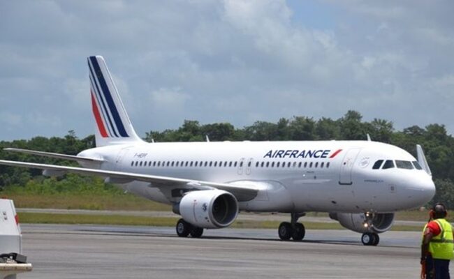 Un Airbus d’Air France s’égare au roulage et finit immobilisé en zone militaire (AP)