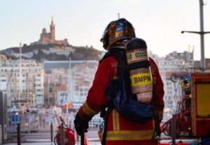 Un feu parti d’un deux-roues plonge un immeuble marseillais dans le drame