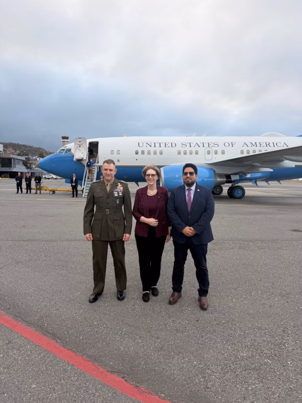 Un haut responsable militaire américain effectue une visite surprise à Caracas pour des pourparlers sur la sécurité (AP)