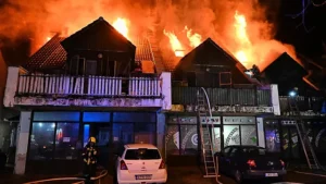 Un incendie dans la banlieue de Budapest fait au moins trois morts et 22 blessés (AP)