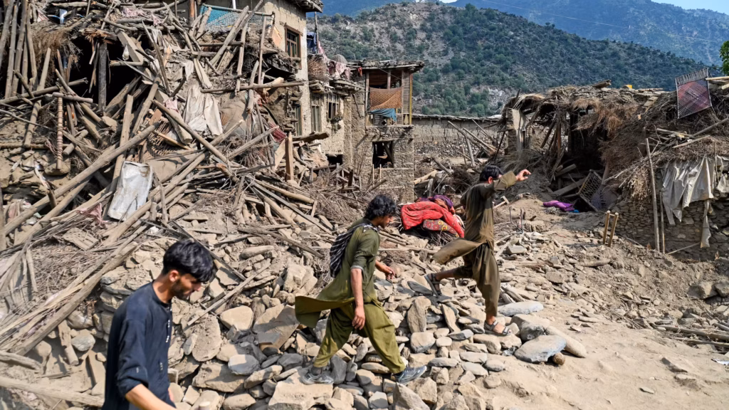 Un séisme de magnitude 5,8 frappe l’est de l’Afghanistan