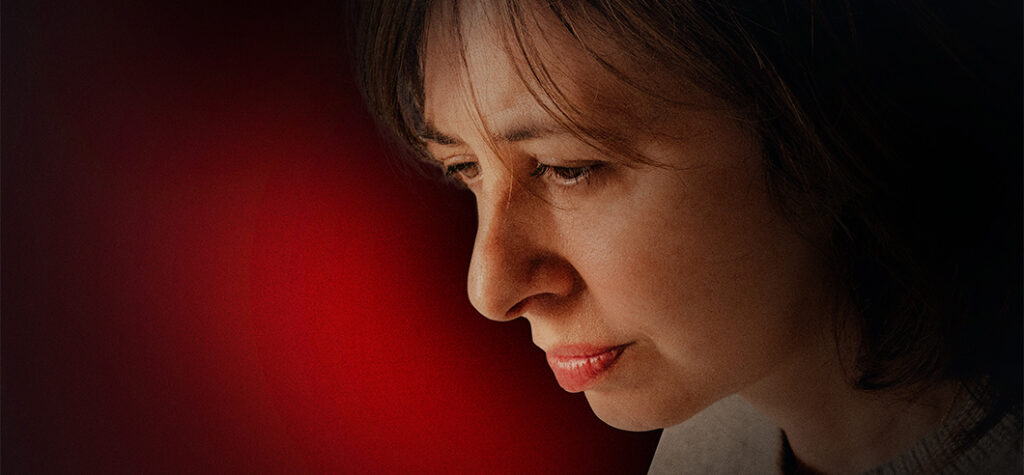 Valérie Bonneton bascule dans le thriller féminicides “L’Affaire Laura Stern”